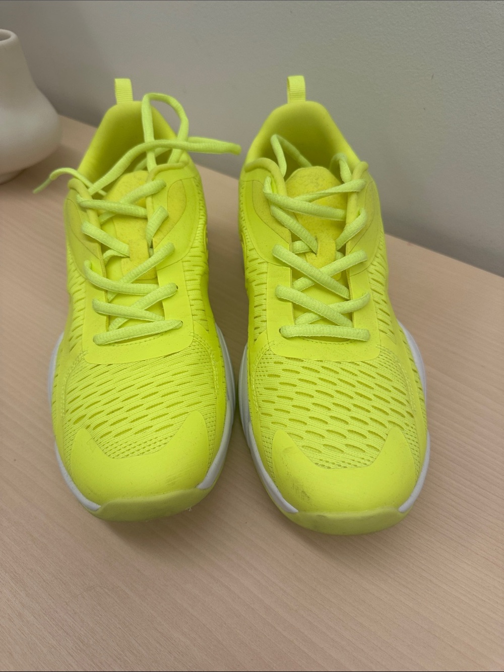 Zumba Wear Neon Yellow Stomp size US9 - Picture 2 of 5